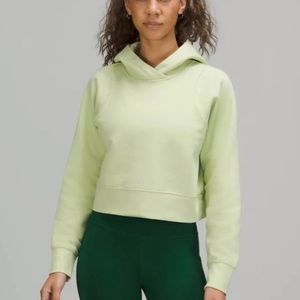 PERFECT CONDITION LULULEMON LOUNGEFUL CROPPED HOODIE